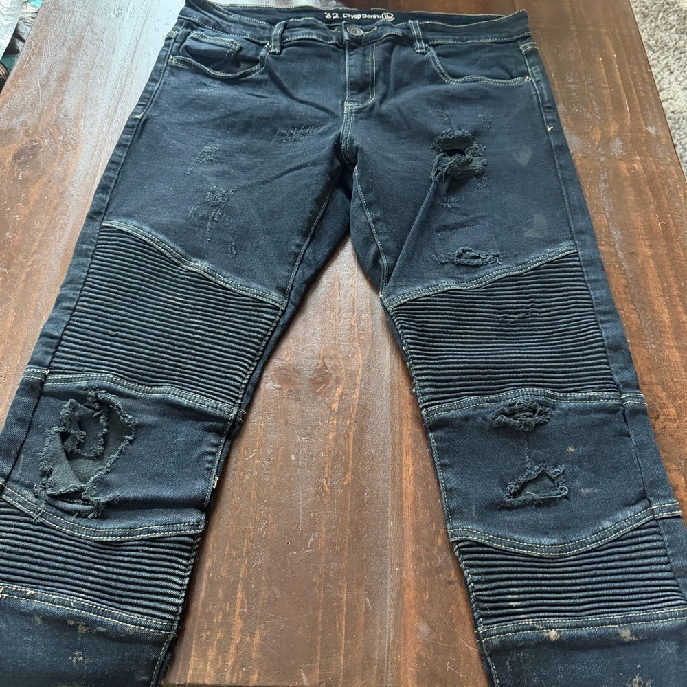 Crysp Denim Distressed Textured Black Denim Jeans 32x30